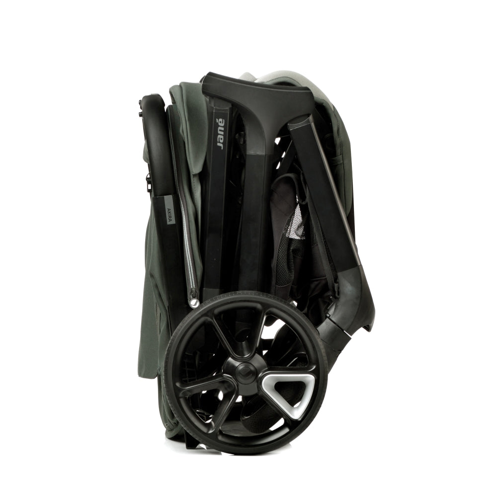 akira buggy zusammengefaltet