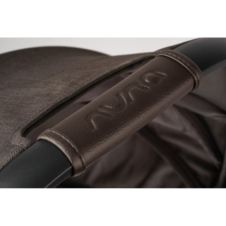Nuna DEMInext Carrycot Chestnut Handle Detail GL 2400